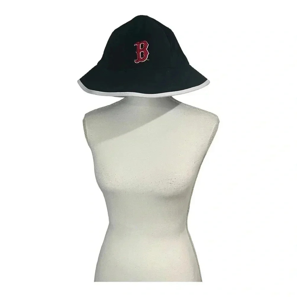 Boston Red Sox reversible bucket hat (Benjamin Moore) - Picture 2 of 7